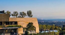The 18-bedroom house was available to rent when the conflagration took hold ¿ for an eye-watering $450,000-per-month
