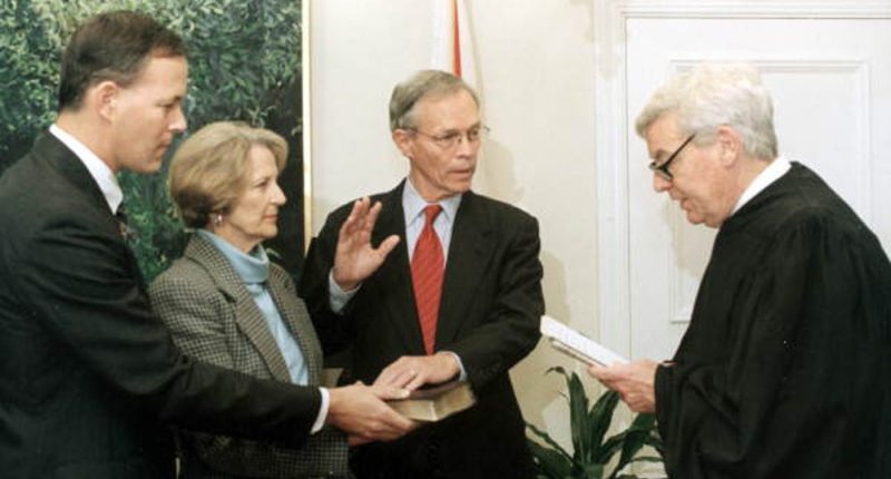 Funeral for Former Florida Gov. Buddy MacKay Set for Jan. 15 in Ocala