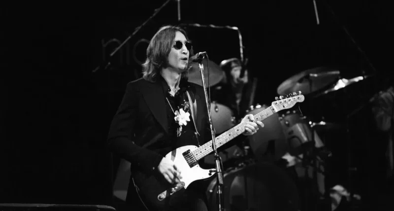 John Lennon Left a Room Full of Stars ‘Speechless’ With His Cover of an Old Pop Song