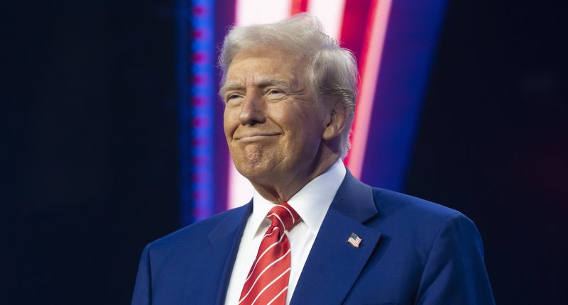 Trump Couldn't Resist Gushing About Sean Hannity & Ainsley Earhardt's Engagement