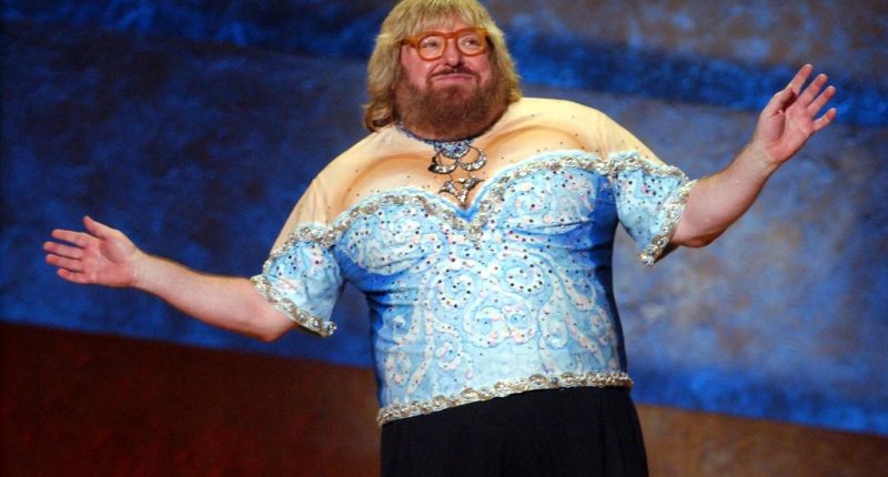 Legendary comedy writer Bruce Vilanch describes wild NSFW moment on set of ‘The Brady Bunch Hour’ in upcoming memoir