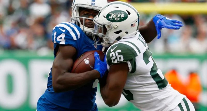 Giants add depth by signing veteran receiver Zach Pascal