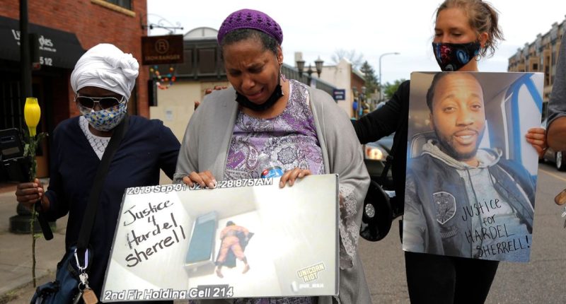 ‘Tremendous breach in the standard of care’: Nurse never took now-dead jail inmate’s vitals because she thought he was ‘faking’ illness, cops say