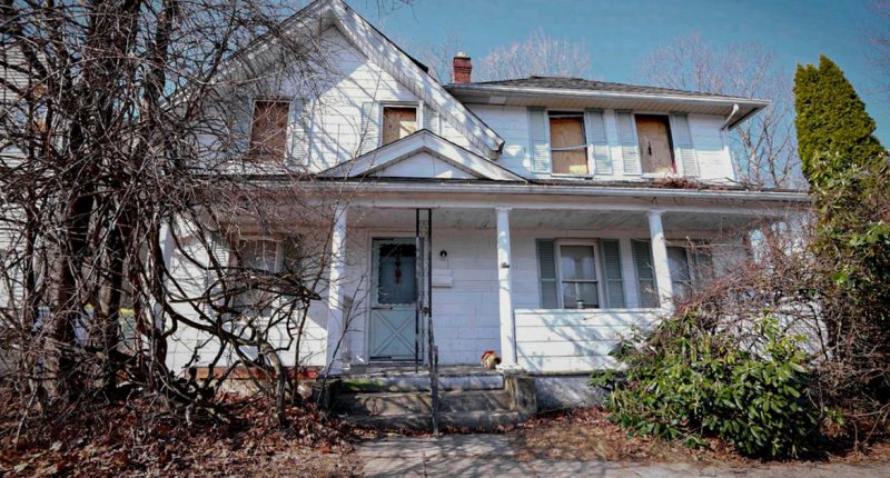 Man Allegedly Held Captive In Connecticut Home For 20 Years Finally Speaks
