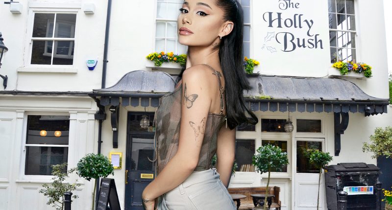 UK pub secretly visited by Ariana Grande swamped by star’s fans – and it’s ‘never been busier’