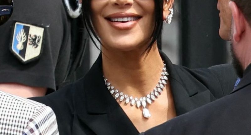 I thought I was going to die – I felt the gun on my back, weeping Kim Kardashian tells Paris raid trial