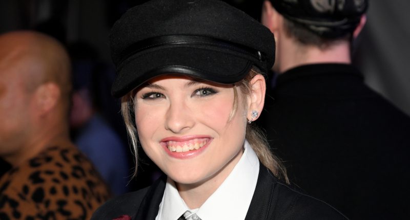 Anna Nicole Smith's Look-Alike Daughter Dannielynn, 18, Has The Internet In A Tizzy