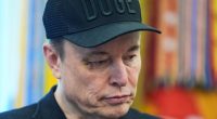 Elon Musk raises concerns after sporting black eye at White House farewell