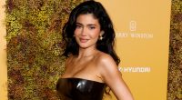 Even Kylie Jenner Thought Her 2025 Golden Globes Outfit Was Inappropriate