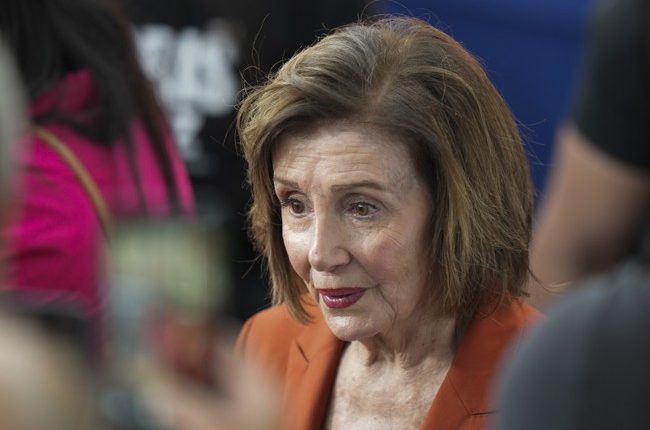 Former Pelosi Aide Lays Into Hakeem Jeffries for 'Squandering' Anti-Trump Opportunities