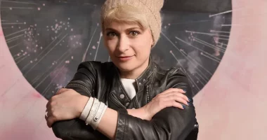 Halyna Hutchins’ Mother Urges People to See Controversial Movie ‘Rust,’ Calls Daughter’s Final Film ‘Stunning’