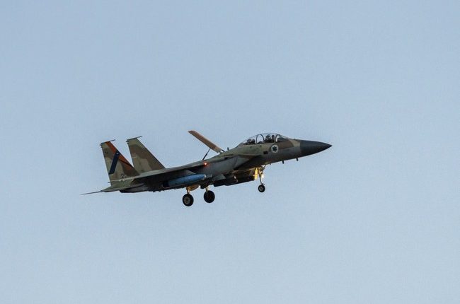 Israel Warns Yemenis: Get Out Of the Airport