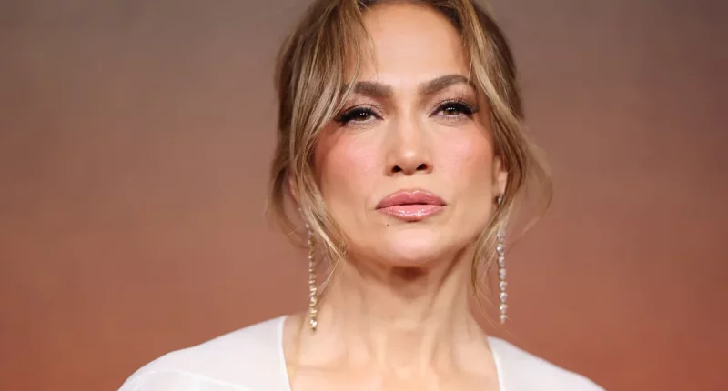 Jennifer Lopez Wants to Date a ‘Regular’ Joe After Ben Affleck Divorce, Says Insider