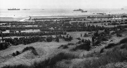 Last hero of Dunkirk dies aged 105: WWII sailor helped rescue troops from French beaches while his ship was bombed by Nazi planes during 'miracle of deliverance' 85 years ago