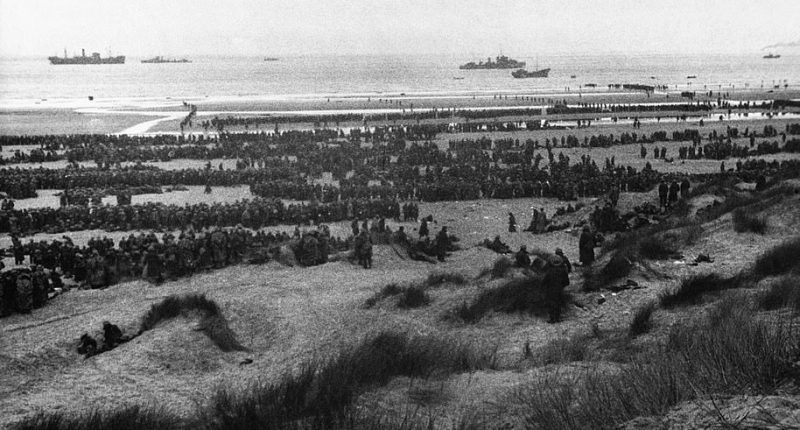 Last hero of Dunkirk dies aged 105: WWII sailor helped rescue troops from French beaches while his ship was bombed by Nazi planes during 'miracle of deliverance' 85 years ago