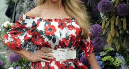 Lizzie Cundy looks incredible as she enjoys boozy lunch with female friends after visiting the Chelsea Flower Show