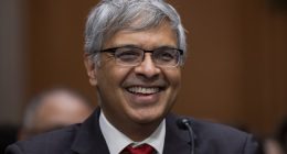 NIH Employees Protest Dr. Bhattacharya Telling Them the Truth