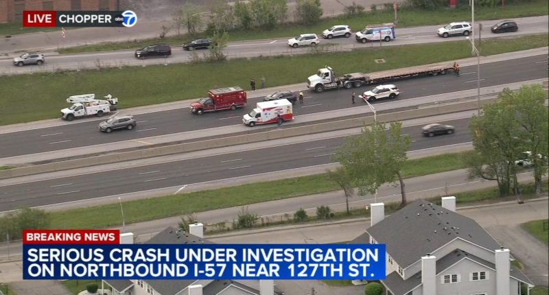 Pedestrian struck by car on I-57 in Calumet Park; all NB lanes closed