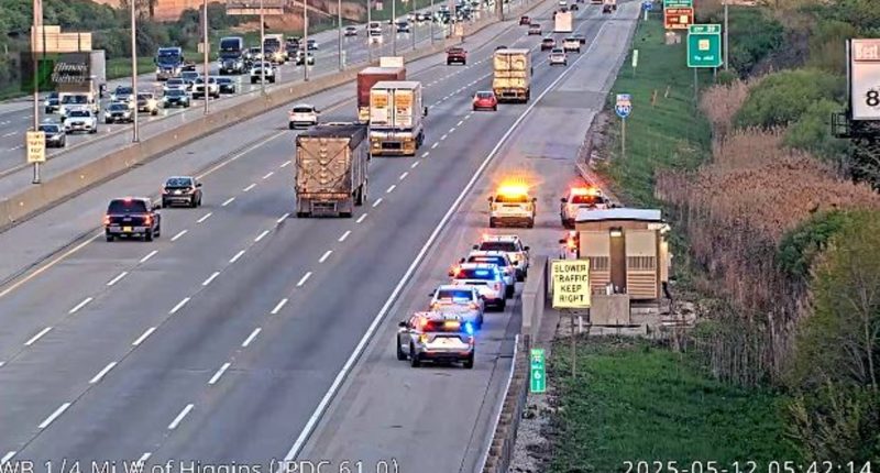 Police investigate shooting on Jane Addams Tollway in north suburbs