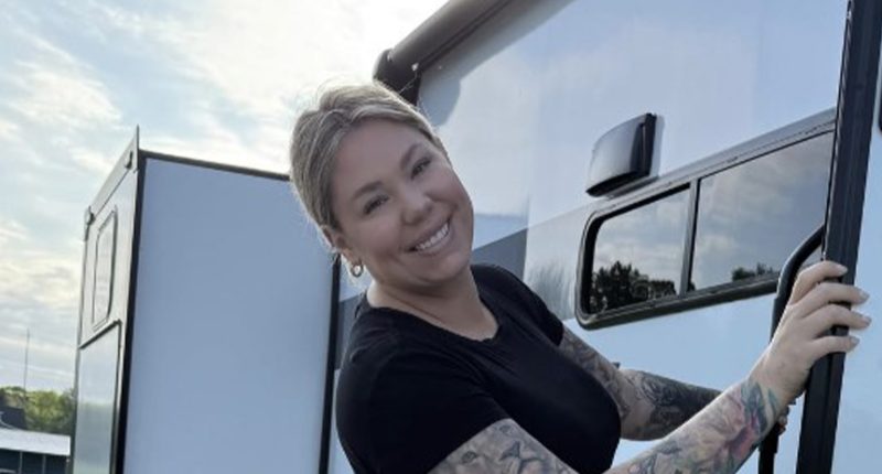 Teen Mom Kailyn Lowry reveals drastic weight loss in spandex short shorts as she gives fans a tour of her luxury RV