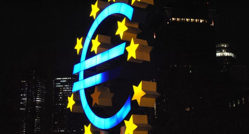 The Euro Could Replace the Dollar as the World’s Reserve Currency