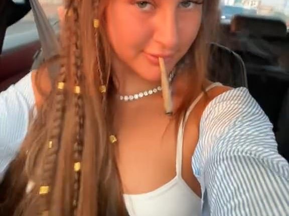 A bikini-clad Bella seems to have presented herself as Bonnie in a Bonnie and Clyde scenario