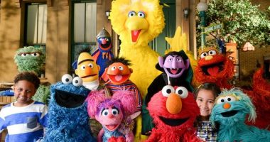 Trump Signs Executive Order Cutting Funds to PBS and NPR