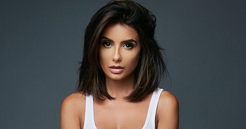 Who is Nathan Fillion’s ex-fiance Mikaela Hoover from “Guardians of the Galaxy”? Her Wiki: Husband, Net Worth, Siblings, Bio, Parents, Religion