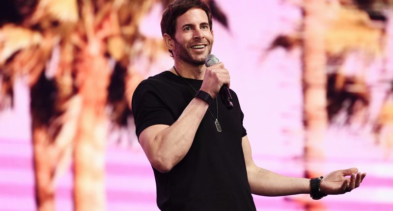 Why Some HGTV Fans Can't Stand Tarek El Moussa Anymore