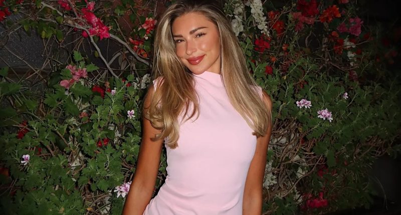 Zara McDermott shares first snap from Costa Rica after Louis Tomlinson paid for her to jet out first class