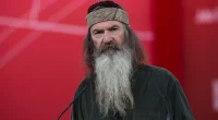 ‘Duck Dynasty’ Star Phil Robertson Dies; Sadie Robertson Shares Tribute to ‘Papaw Phil’
