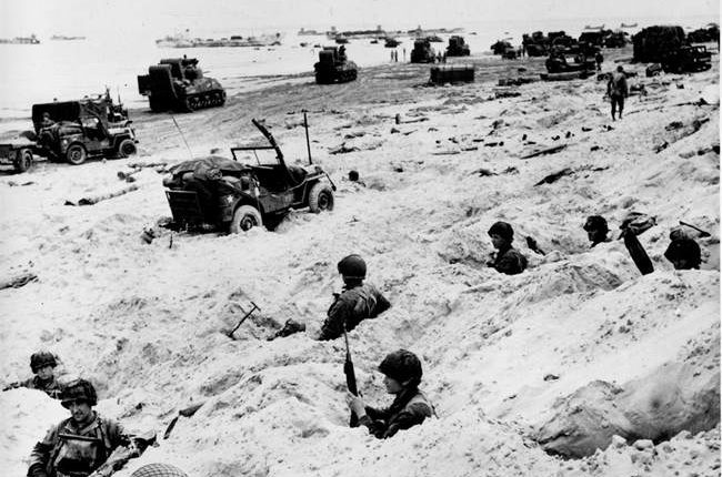 D-Day: The Great Crusade and the Men Who Made It Work