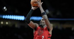 Deandre Ayton headed to free agency after surprise Trail Blazers buyout