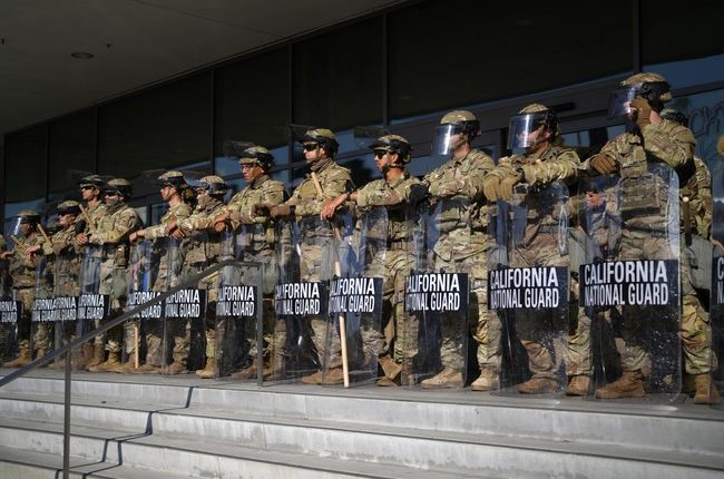 LA City Council to LAPD Chief: Start Snitching on ICE 'Abduction' Ops