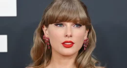 Taylor Swift ‘Cornered’ Actor on Stage and Allowed Him to Live on Her Family’s Nashville Boat