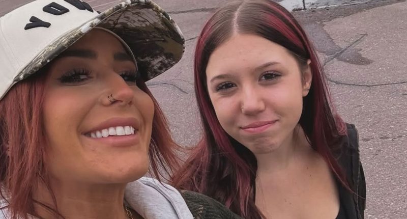 Teen Mom Chelsea Houska’s daughter Aubree, 15, debuts drastic makeover with new hair color for mirror selfie with mom