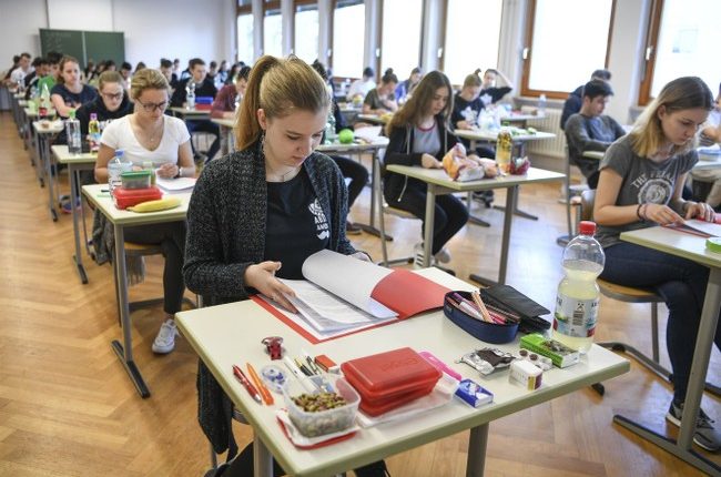 Thousands of UK University Students Caught Using AI to Cheat