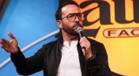 ‘Entourage’ Star Jeremy Piven Reflects on Fame, Stand-Up, and How His Late Mother Shaped His Career