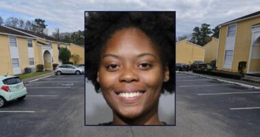 'I think he's dead, Daddy': Woman 'regretted' treating man poorly and invited him over, then beat him and left handwritten note on body, police say