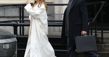 Ben Affleck Wishes Brett Goldstein ‘Luck’ in Dating Jennifer Lopez, Source Says: ‘She Wants Her Men to Conform’