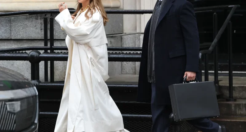 Ben Affleck Wishes Brett Goldstein ‘Luck’ in Dating Jennifer Lopez, Source Says: ‘She Wants Her Men to Conform’