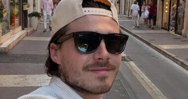 Brooklyn Beckham ends feud with Becks after booze clash