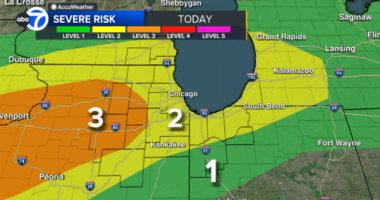 Chicago weather: Tornado Watch expires as severe storms move through with heavy rain | LIVE RADAR