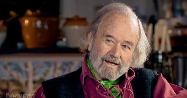 Pioneering Australian TV chef Peter Russell-Clarke has died in Melbourne aged 89