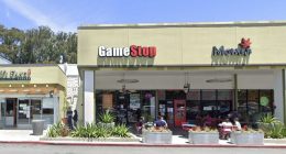 Grown men in line at GameStop broke a mason jar over another man's head, stabbed him with shards while waiting to buy trading cards: Police