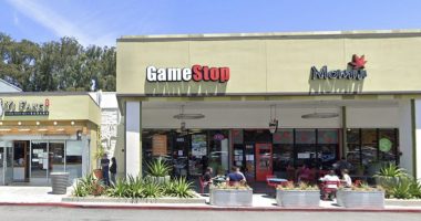 Grown men in line at GameStop broke a mason jar over another man's head, stabbed him with shards while waiting to buy trading cards: Police