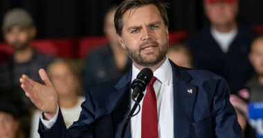 JD Vance's Slimy Rupert Murdoch Meeting Has Everyone Saying The Same Shady Thing