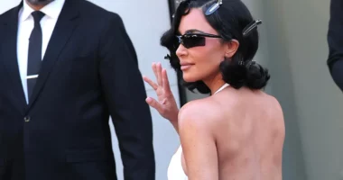 Kim Kardashian’s Balenciaga Runway Walk Has Fans Cringing: ‘She Looks Like She’s Struggling’