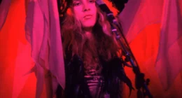 Lindsey Buckingham’s Ex Called Stevie Nicks ‘the Most Mesmerizing Woman’ She’d Ever Seen