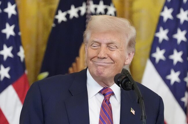 Nice Try, Ro: GOP Turns Epstein Grandstanding Into a Mic Drop